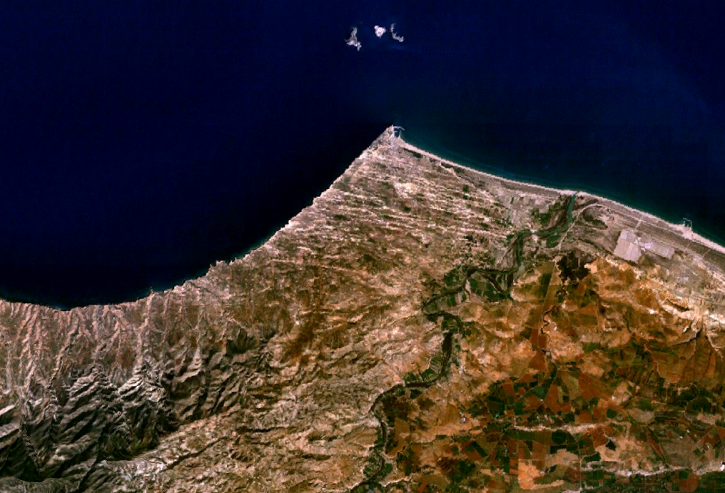 صورة من الفضاء للجزر الجعفرية الثلاث قرب الساحل المغربي