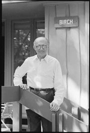 Menachem Begin.jpg