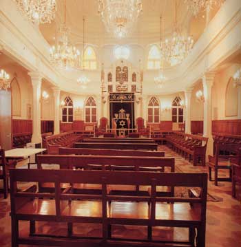 ملف:Italian-Synagogue-Istanbul.jpg