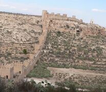 The ancient walls of Jayrán