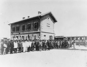 افتتاح محطة درعا سنة 1908.