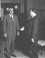 استقبال محيى الدين الفاكينى رئيس وفد ليبيا بنيويورك لحضور مؤتمر عدم الانحياز، 4 أكتوبر 1960