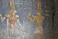 أپديمك الرب برأس أسد مع الفرعون طهارقا (يمين) في جبل البركل معبد موت.