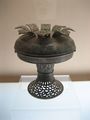 Spring and Autumn period pu bronze vessel with interlaced dragon design (722–481 BC)