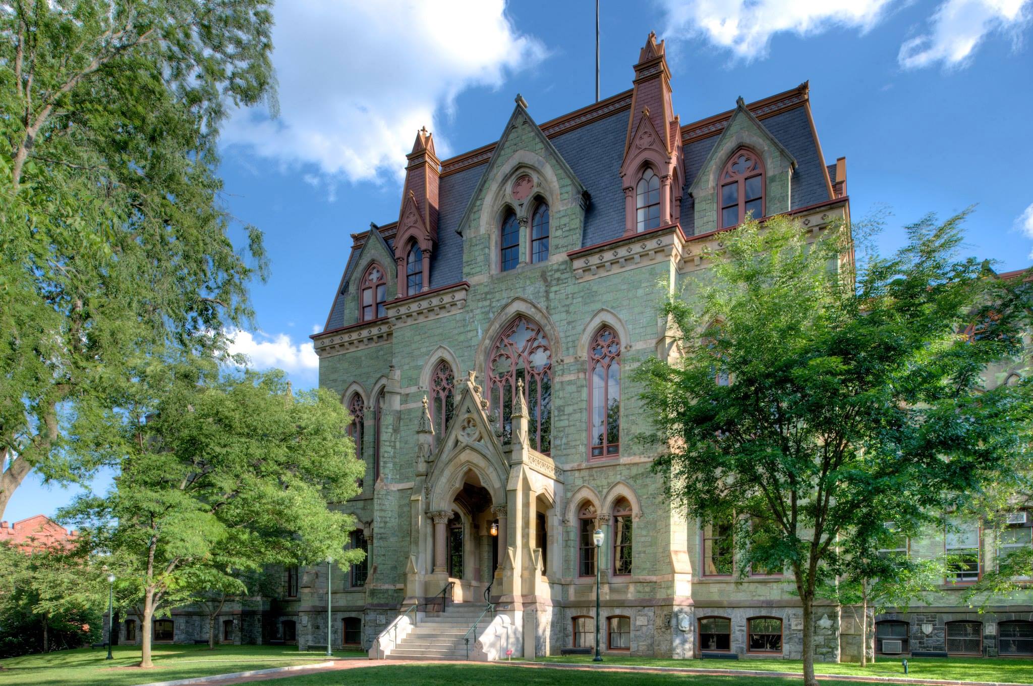 ملفNorth facade of College Hall, Penn Campus.jpg المعرفة