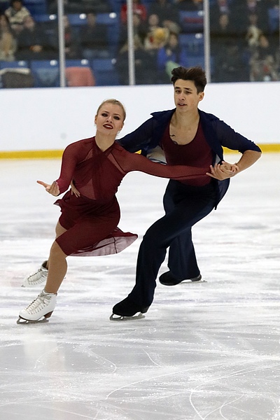 ملف:Molly Lanaghan, Dmitre Razgulajevs - 2018 Autumn Classic - 14.jpg