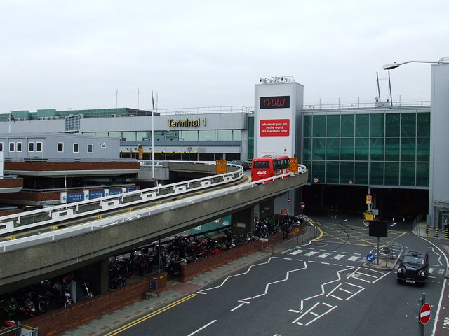 ملف:Heathrow Terminal 1 - geograph.org.uk - 581459.jpg