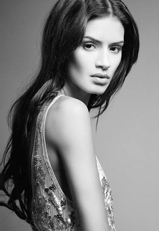 ملف:Jaslene gonzalez by kevin sinclair.jpg