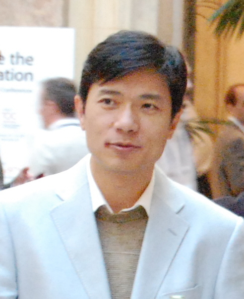 ملف:Robin Li at the Web 2.0 Summit 2010 (cropped).jpg