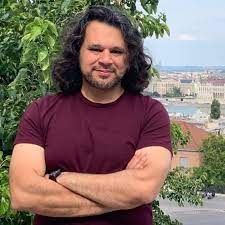 تميم البرغوثي1.jpg