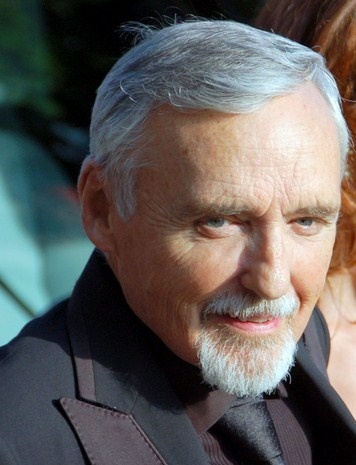 ملف:Dennis Hopper Cannes 2008.jpg