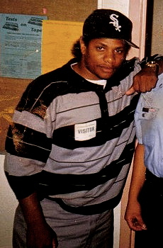 ملف:Eazy-E.jpg