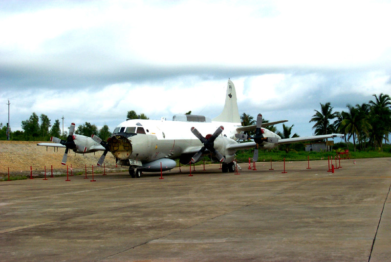 ملف:EP-3 Hainan 2001.jpg