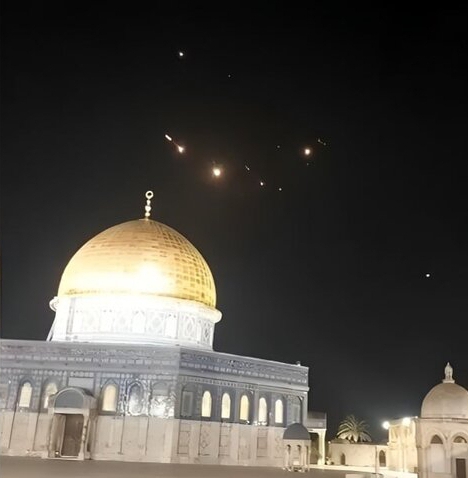 ملف:2024 Iranian strikes in Israel.jpg