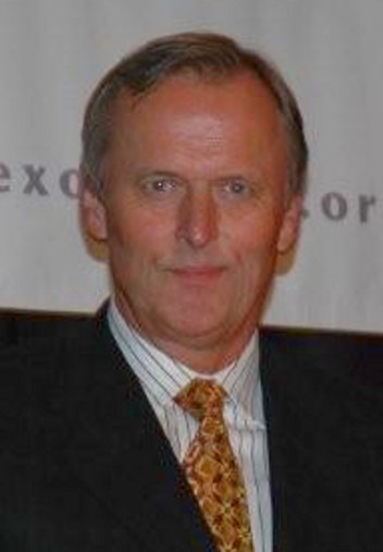 ملف:John Grisham 2009.jpg