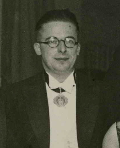 ملف:M.I.P.G. van Thiel (ca. 1930).jpeg