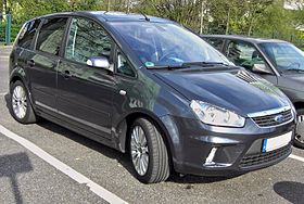 Ford Focus C-Max Facelift front+side.jpg