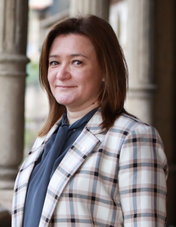 ملف:Mercedes Garrido retrat oficial (ampliat).jpg