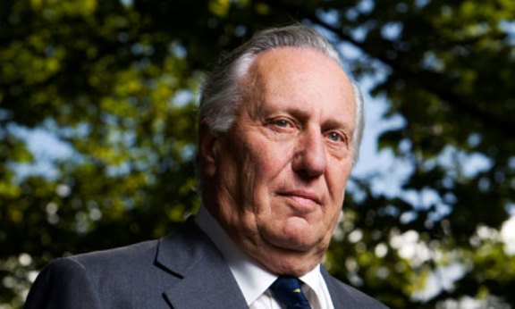 ملف:Frederick Forsyth.jpg