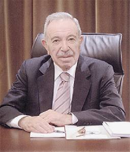 كمال الشاعر.jpg