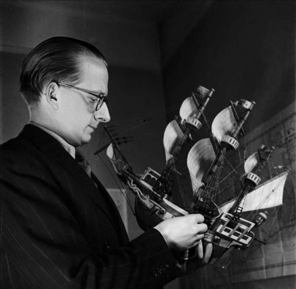 ملف:Dan-axel-brostrom.jpg
