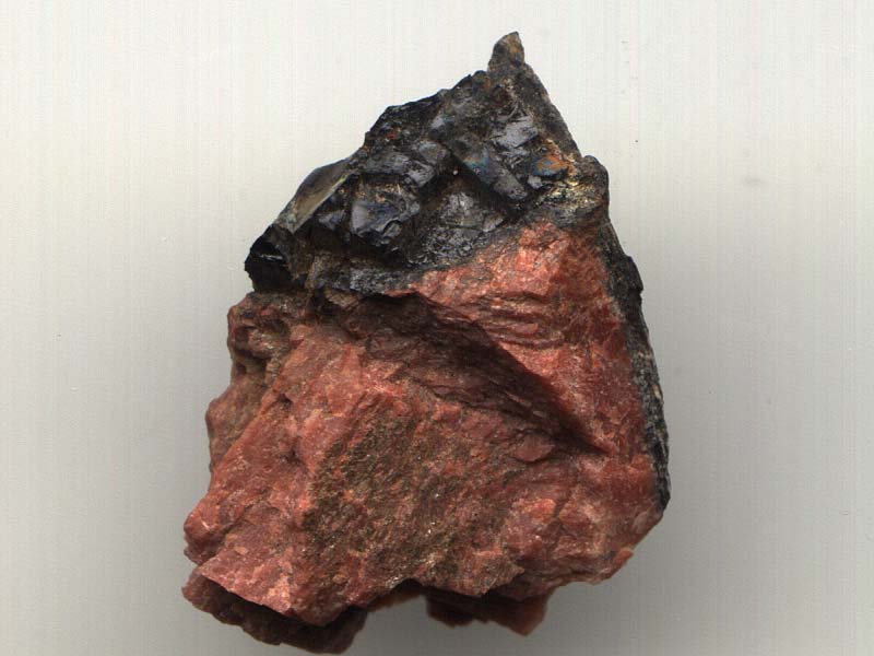 ملف:Gadolinitas.jpg