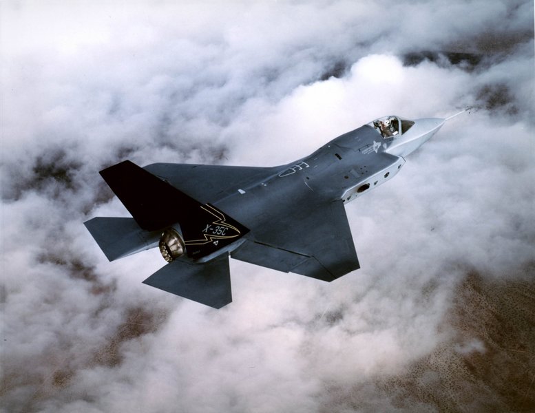 ملف:Lockheed F-35 Joint Strike Fighter.jpg