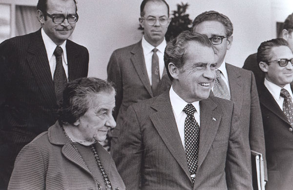 ملف:NixonandMeir.jpg