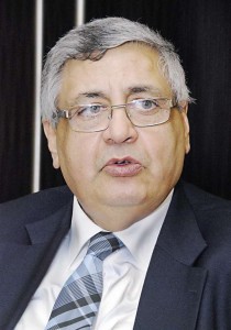 محمد عوض تاج الدين.jpg