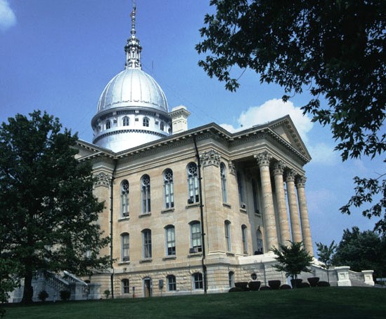 ملف:Macoupin County Courthouse, Carlinville.jpg