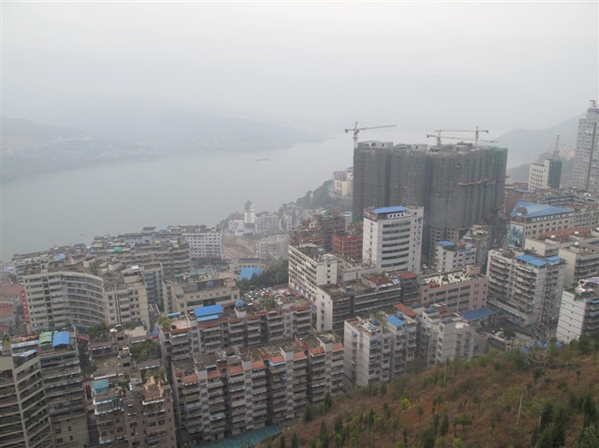 ملف:Fengjie overlook.jpg