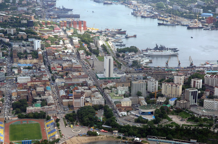 ملف:Central Vladivostok.jpg