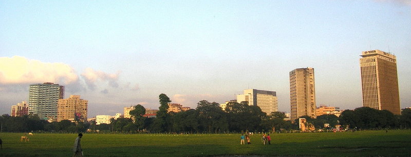ملف:Chowringheeskyline2.jpg