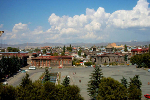 ملف:Gyumrigeneralview.jpg
