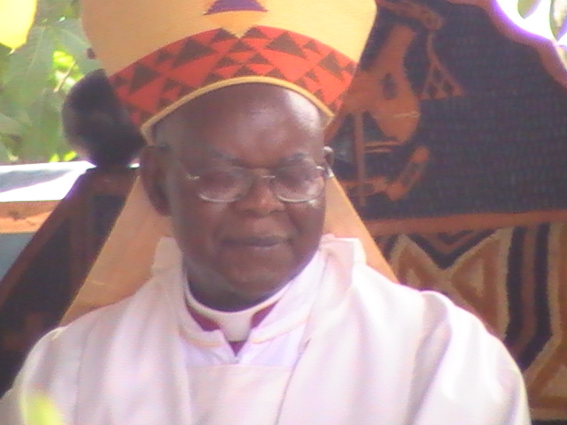 ملف:Mgr Marie-Edouard Mununu.jpg