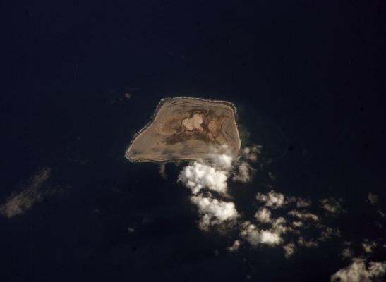 ملف:NASA-JarvisIsland.jpg