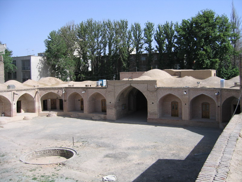 ملف:Caravansarai Karaj.jpg