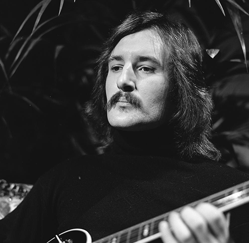 ملف:Jan Akkerman - TopPop 1974 07.png