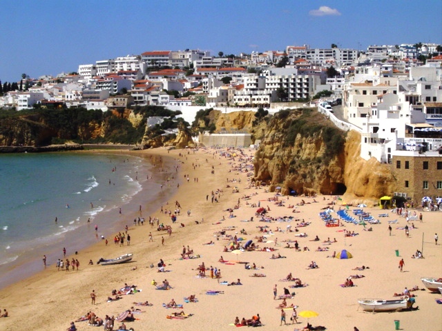 ملف:Ppescadores albufeira.jpg