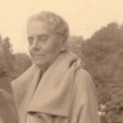 ملفMary Rozet Smith, 1923 (cropped).jpg المعرفة