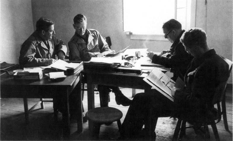 ملف:Alsos Members.jpg