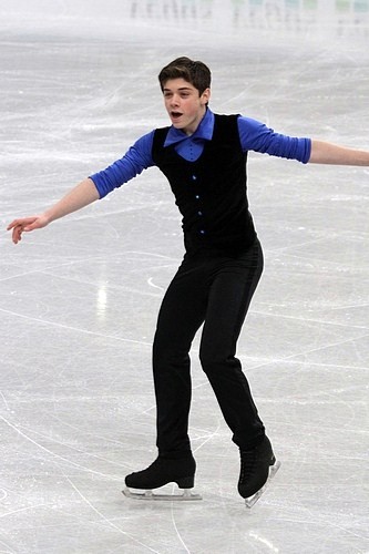ملف:2012 World Junior FS Luiz Manella.jpg
