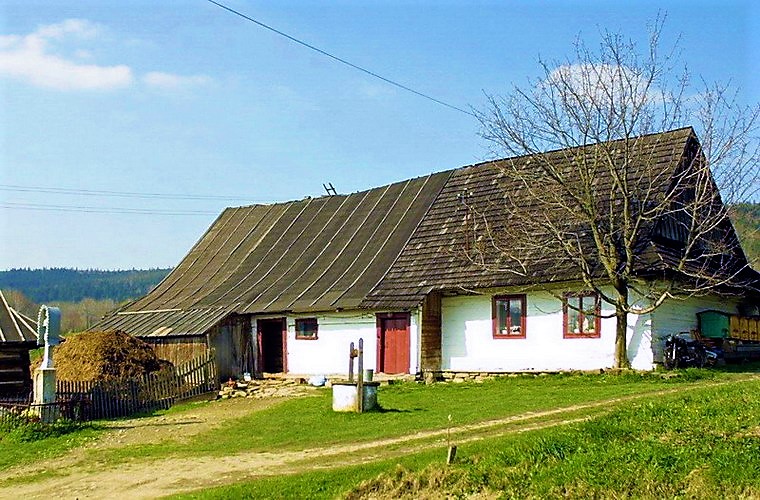 ملف:Chyża (budynek).jpg