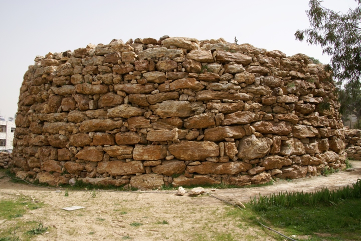 ملف:Malfouf-angolo-visuale.jpg