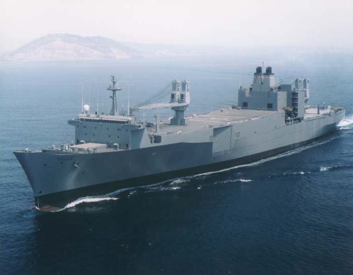 ملف:USNS Regulus.jpg