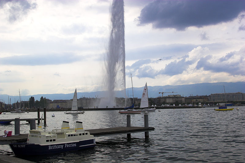 ملف:Jet d'au Geneva.jpg