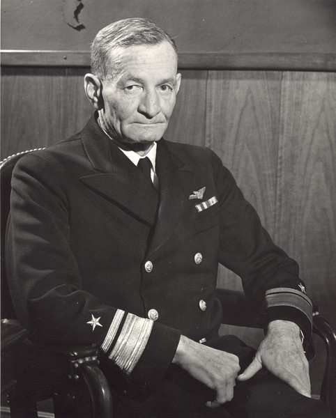 ملف:Vice-Admiral John S McCain.jpg