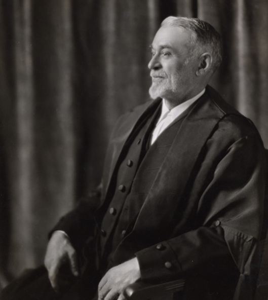 ملف:Victor Allard.png