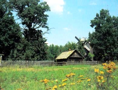 ملف:Поселок Глуша, музей народного зодчества.jpg