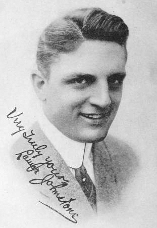 ملف:Lamar-Johnstone.jpg